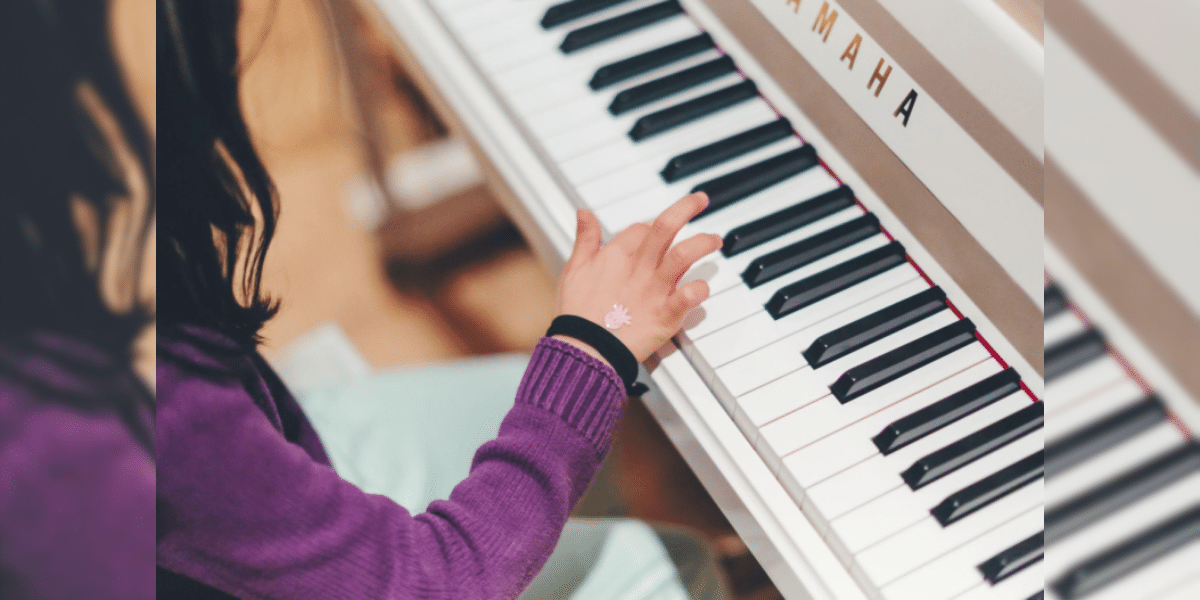 6 Research-Based Benefits of Playing Piano for Your Child