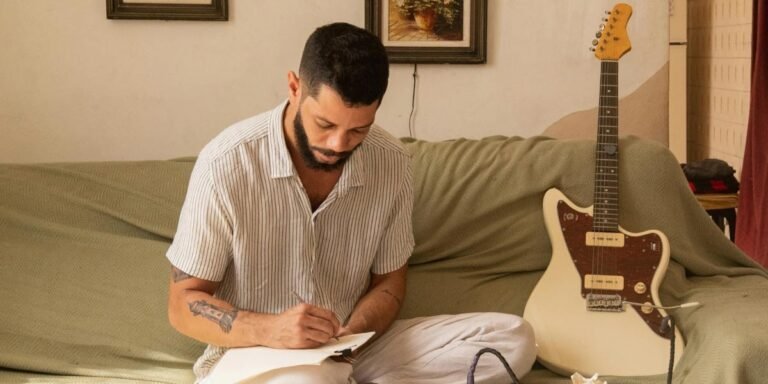 The Relationship Between Artists and Ghostwriters