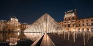 Uncovering the Masterpieces of the Louvre Museum’s Collections