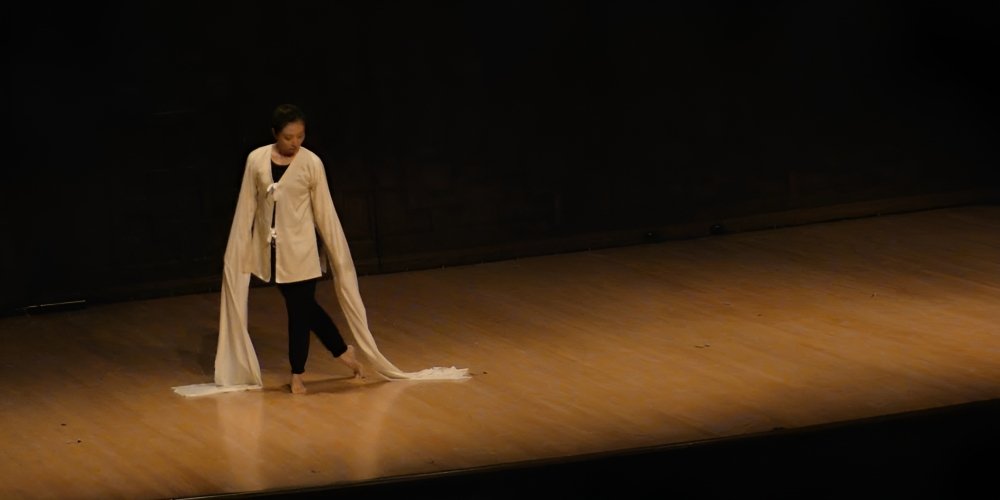 From Motion to Vision: Jane (Xinjian) Huang’s Multi-Dimensional Performances
