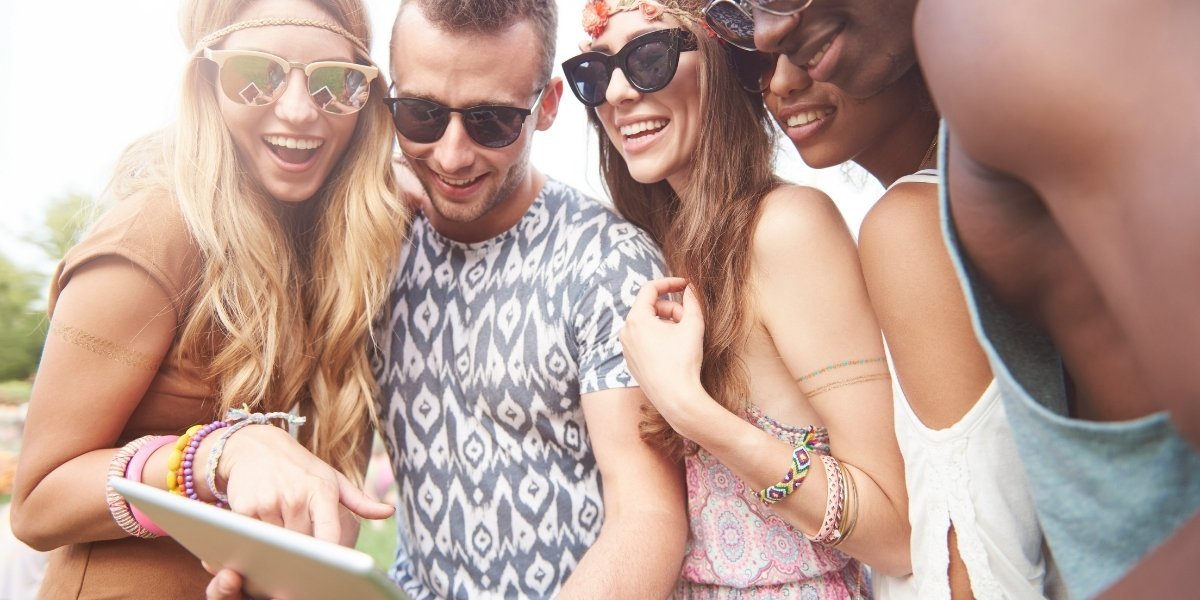 Rise of the Clout Chasers: Impact on Authenticity in Social Media