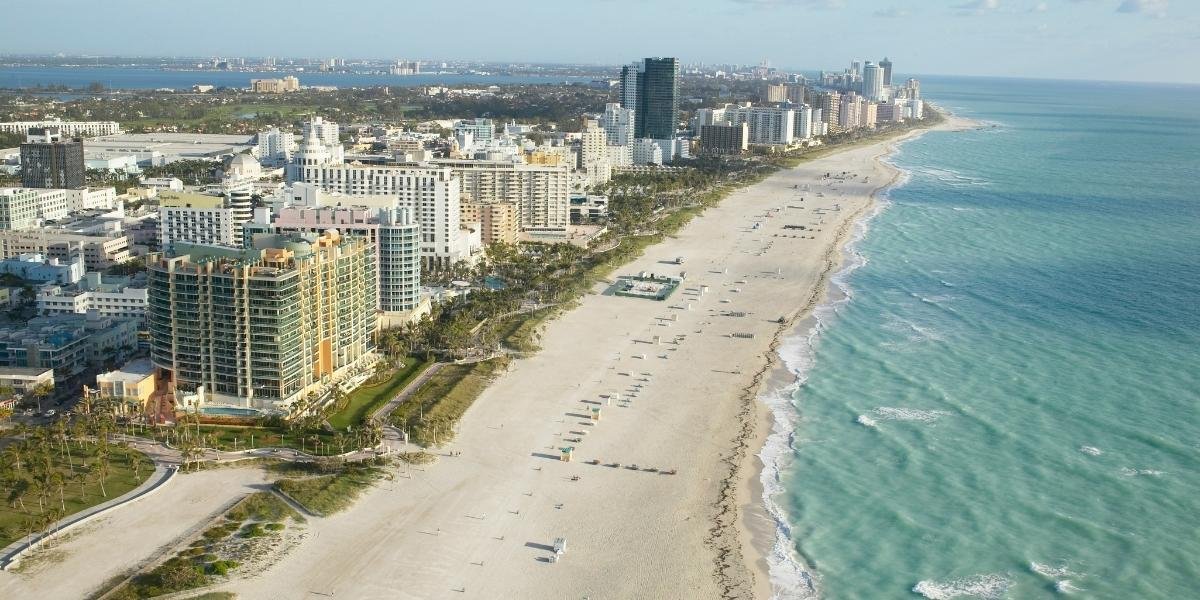 Art Basel Miami Beach 2025: Gen Z, New Collectors, and the Rise of Hybrid Art Culture