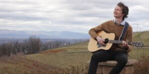 How Virginia Singer-Songwriter Theocles Built a Following