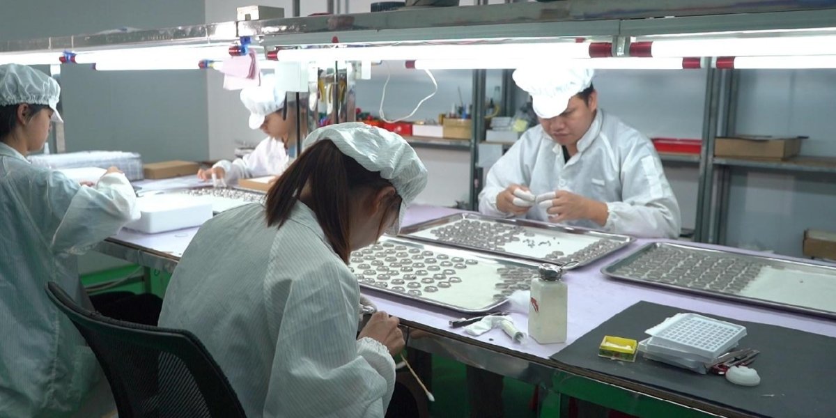 Internal Expansion and Structural Development of Billow Time Watch Co., Ltd. from Workshop Stage to Multi-Department Manufacturing Organization