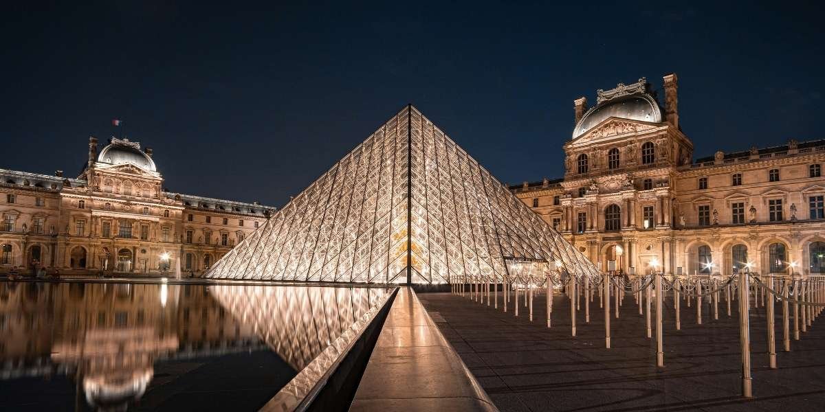 Louvre Reopens Apollo Gallery Without Crown Jewels